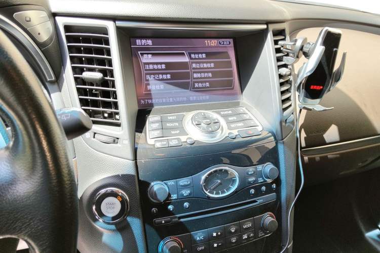 Used Infiniti QX70 2013 3.7L Standard Edition Audio And AC Panel