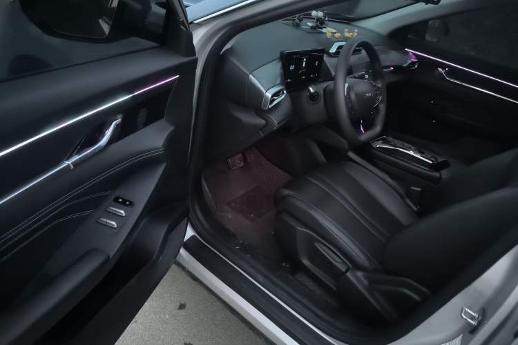 Used Dongfeng Aeolus Mage 2024 Honor Edition 1.5T Fashion Model
