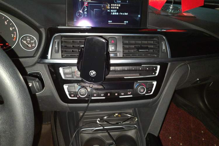 Used BMW 3 Series 2016 320Li Ambition Model Audio And AC Panel