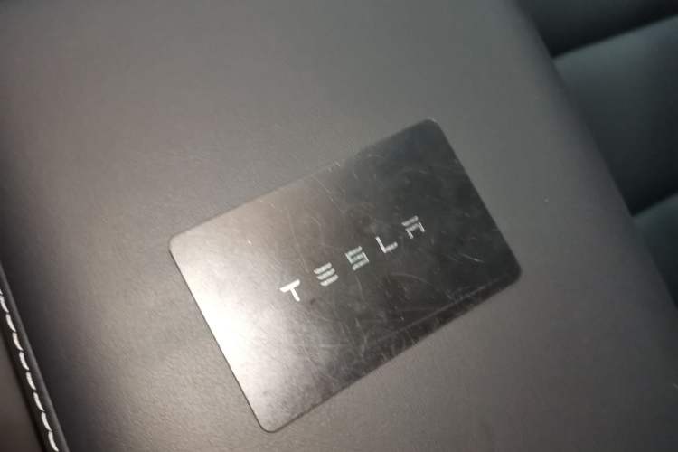 Used Tesla Model Y 2024 Rear-Wheel-Drive Version Interior 1