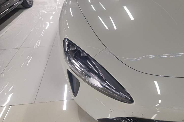 Used Xiaomi Auto SU7 2024 Rear-Drive Long-Range Intelligent Driving Version
