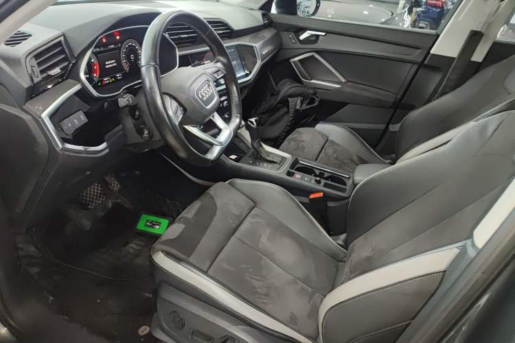 Used Audi Q3 2022 35 TFSI Fashion Dynamic Model
