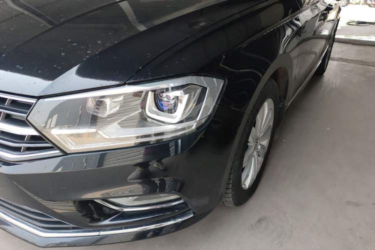 Used Volkswagen Bora 2018 1.5L Automatic Comfort Model Left Front Headlight