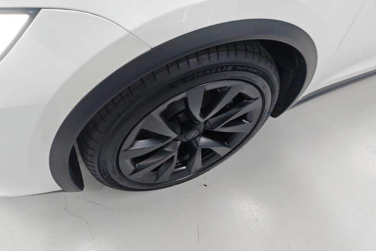 Used Tesla Model X 2023 Dual-Motor All-Wheel-Drive Version