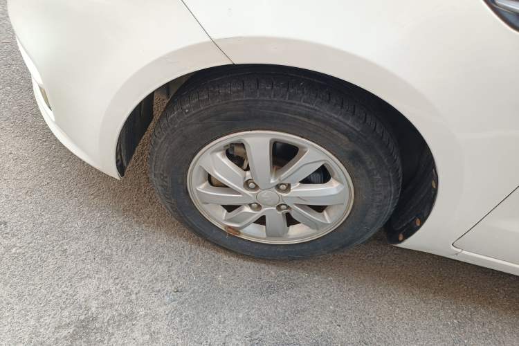 Used Kia K2 2015 Sedan 1.4L MT GLS