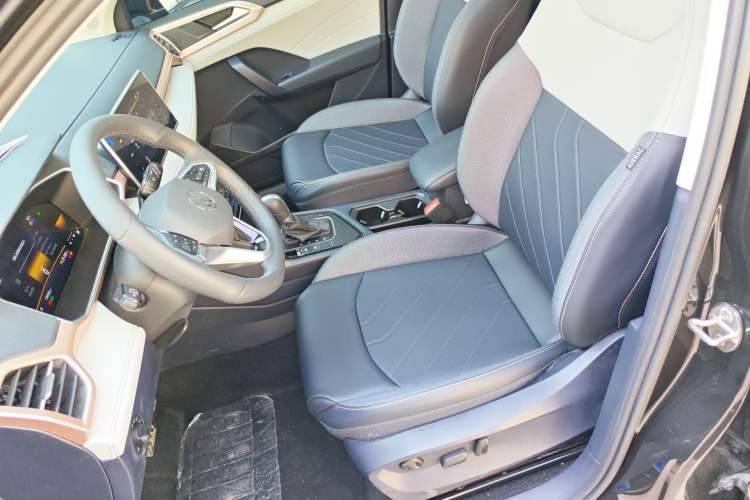 Used Volkswagen Tharu 2024 300TSI Two-Wheel-Drive Moonlight Edition Left Front Seat