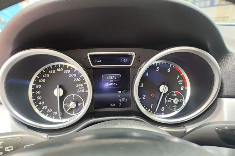Used Mercedes-Benz M-Class 2014 ML 320 4MATIC Instrument Cluster