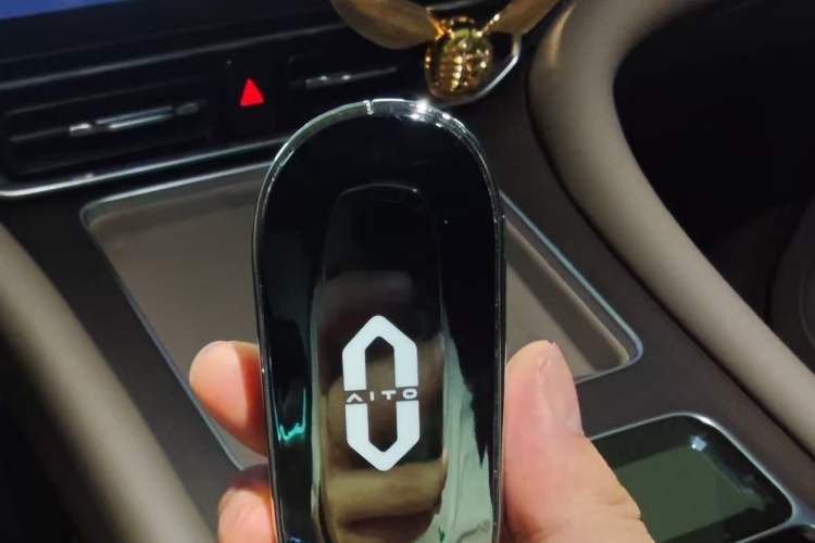 Used Hima AITO M9 2024 Range-Extended Ultra Version 52 kWh 6-Seater Model
