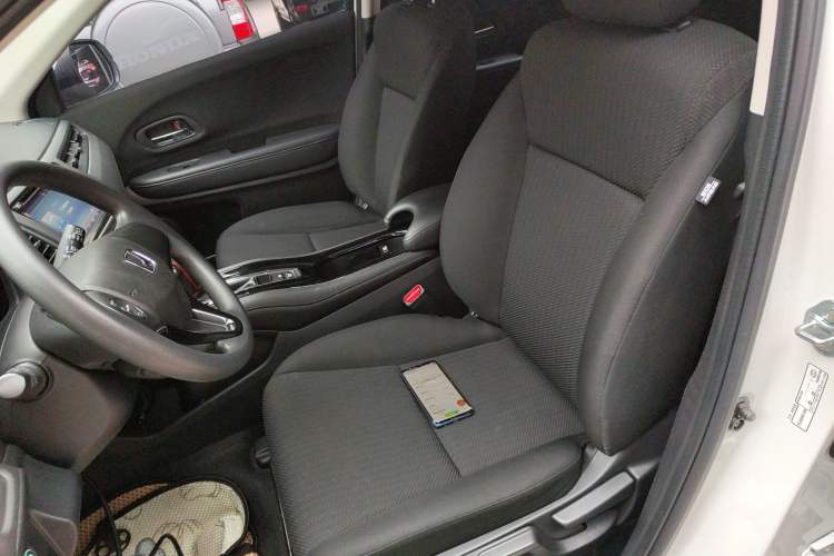 Used Honda Vezel 2015 1.5L CVT two-wheel drive Comfort trim
