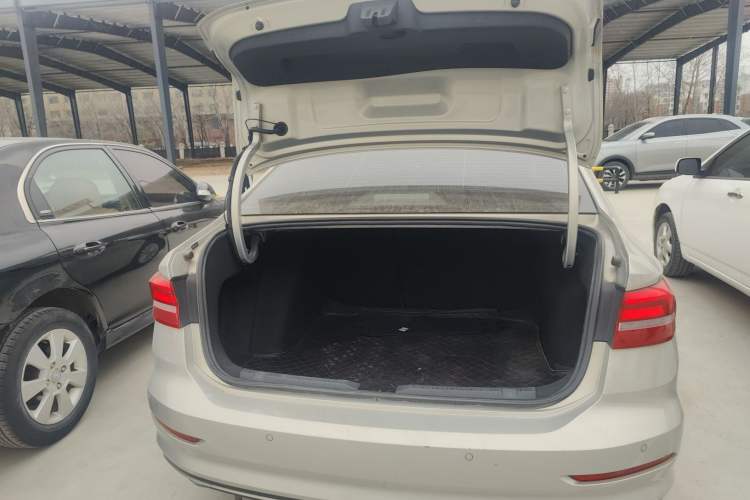 Used Volkswagen Lavida 2018 1.5L Automatic Comfort Edition China V Standard