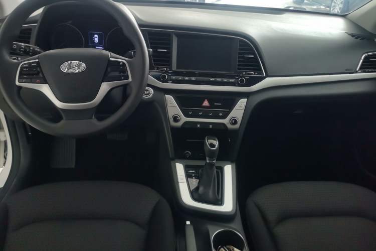 Used Hyundai Elantra (6th Generation / Lingdong) 2016 1.6L Automatic ZhiXuan – Elite Version
