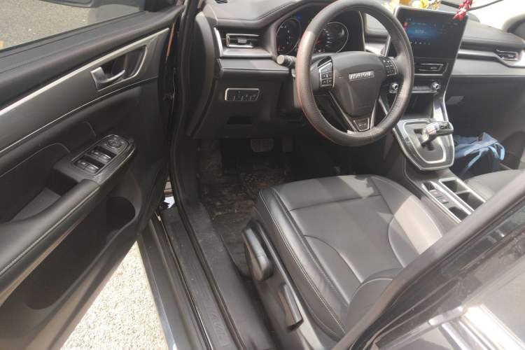 Used Haval M6 2021 PLUS 1.5T DCT Luxury Smart Connectivity Model
