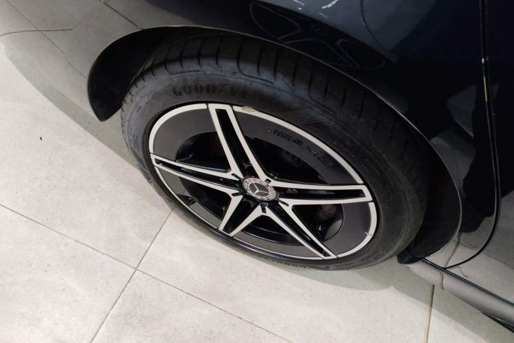 Used Mercedes-Benz C-Class 2023 C 260 L Bright Night Sports Edition Exterior 5