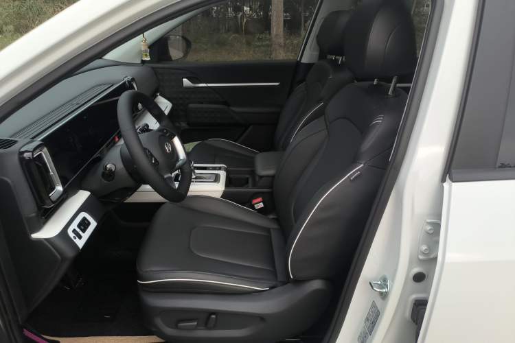 Used Hyundai ix35 2023 Musso 2.0L Deluxe Edition DLX