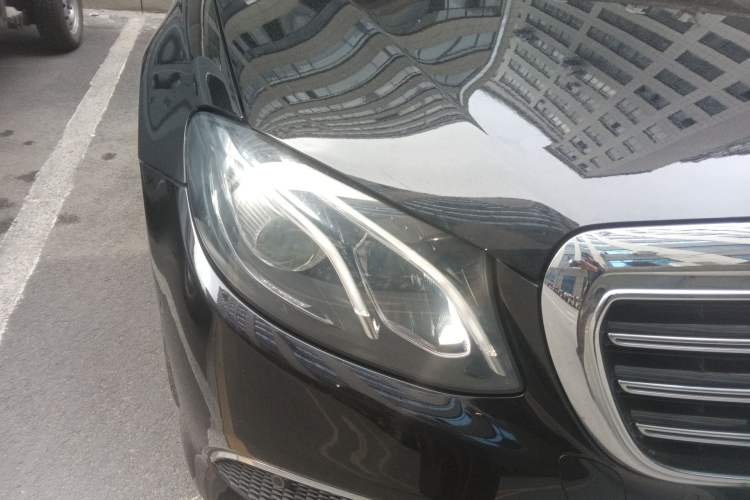 Used Mercedes-Benz E-Class 2020 E 300 L Luxury Model Right Front Headlight