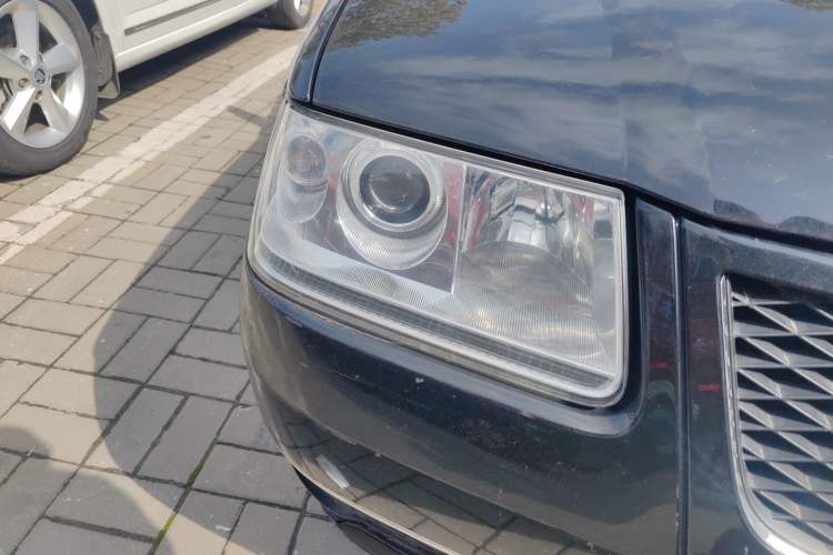 Used Volkswagen Santana Vista 2008 1.8L Manual Sishang Model Right Front Headlight