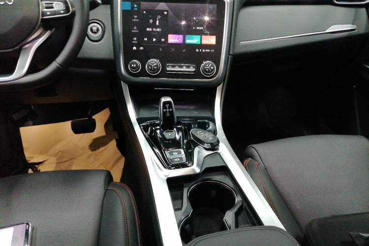 Used Lynk & Co 01 2019 2.0T Two-Wheel Drive Zhaopu Version China VI Standard
