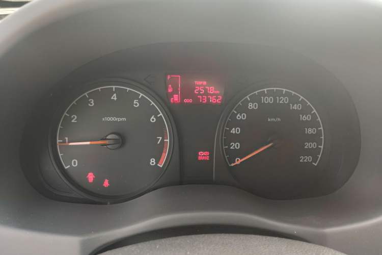 Used Hyundai Verna (older generation) 2014 1.4L Manual Smart GLS Trim
