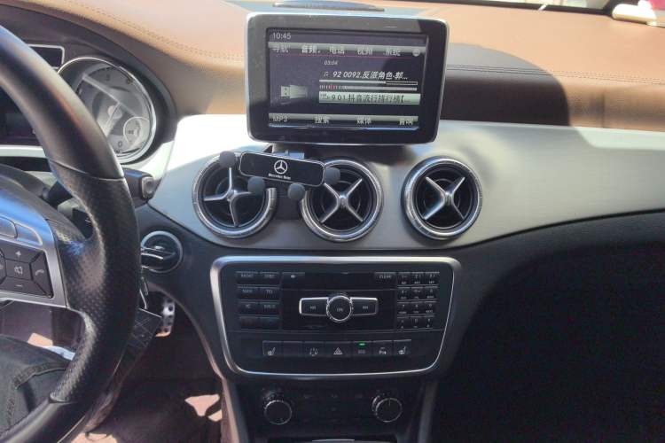 Used Mercedes-Benz CLA 2014 CLA 260 4MATIC Audio And AC Panel