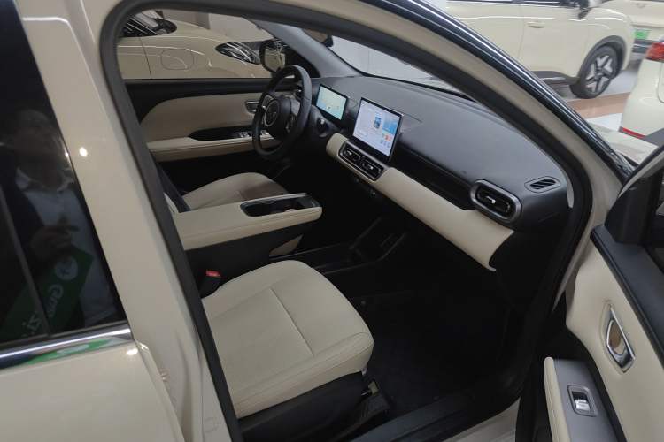 Used Wuling Bingo PLUS 2024 401 km Range 5-Seater Version