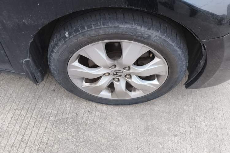 Used Honda Accord 2012 2.4L SE Right Front Wheel Hub