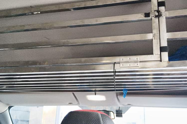 Used Foton Toano 2023 Joy Elephant Multi-Function 2.0T Manual Long-Wheelbase Mid-Roof Model with Single Rear Tire Available in 5/6/7/9-Seater Configurations Headliner