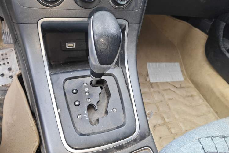 Used Citroen C4 Sega 2016 Joyful Edition 1.6L Automatic Comfort Model Gear Lever