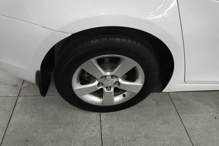 Used Chevrolet Cruze 2013 1.8L SE AT Exterior 5