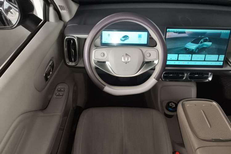 Used Leapmotor B10 2025 510 Joyful Edition Steering Wheel