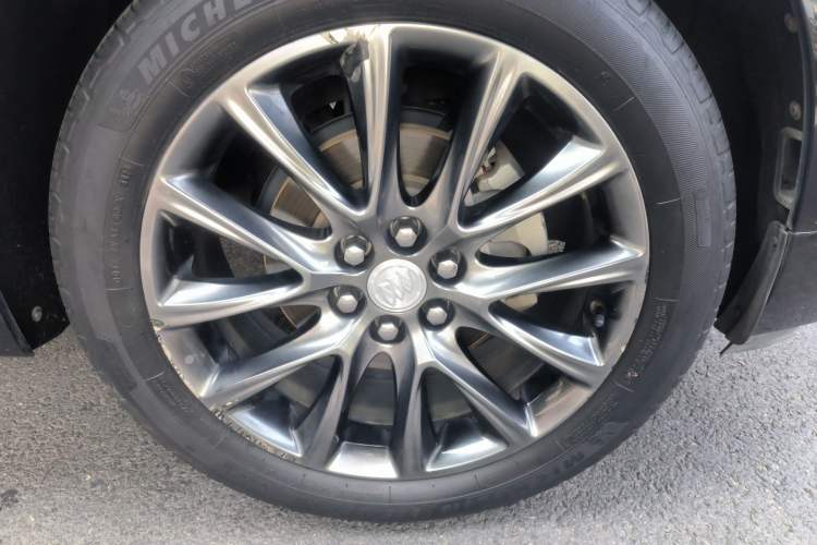 Used Buick Enclave 2020 28T Two-Wheel Drive Prestige Version