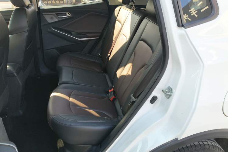 Used Changan CS15 2019 1.5L Manual Entry-Level Version China VI Standard