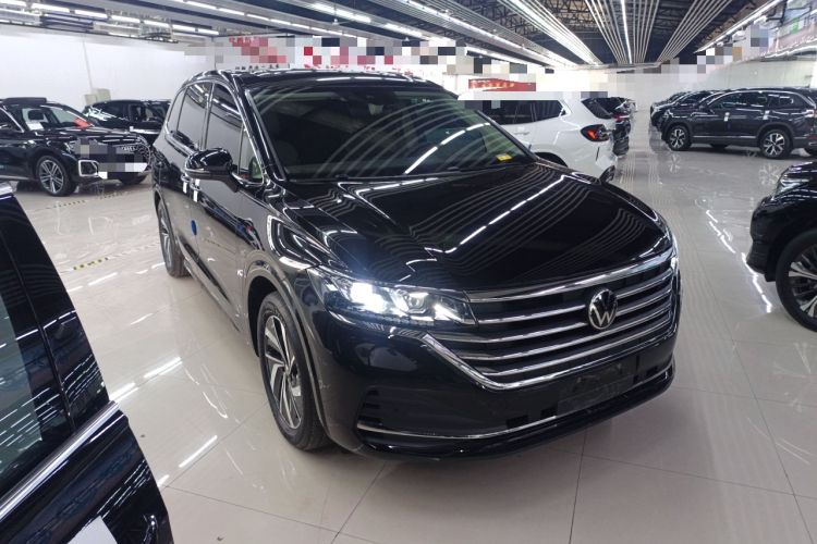 Used Volkswagen Viloran 2023 330TSI Luxury Edition Exterior 1