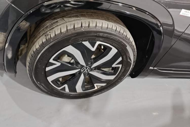 Used Volkswagen Tayron GTE Plug-in Hybrid 2023 280TSI Luxury Plus Advanced Edition Left Front Wheel Hub