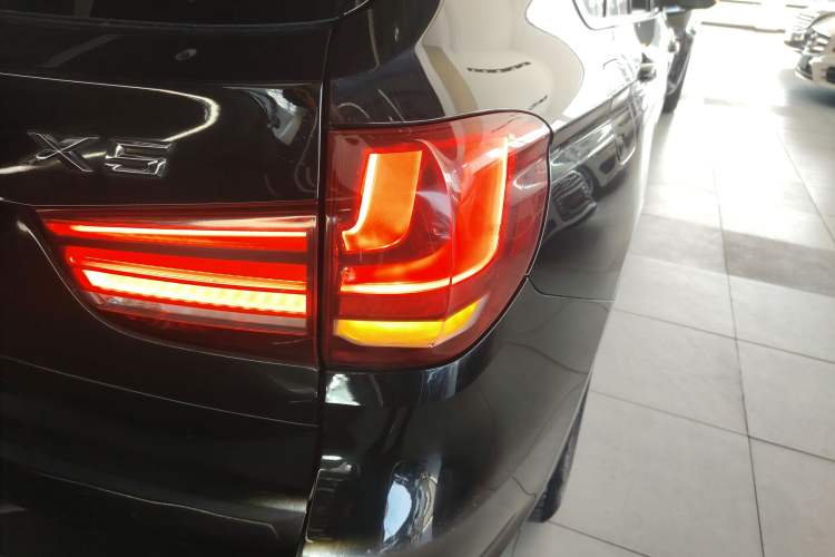 Used BMW X5 2014 xDrive35i Gasoline 5-seater U.S. specification
