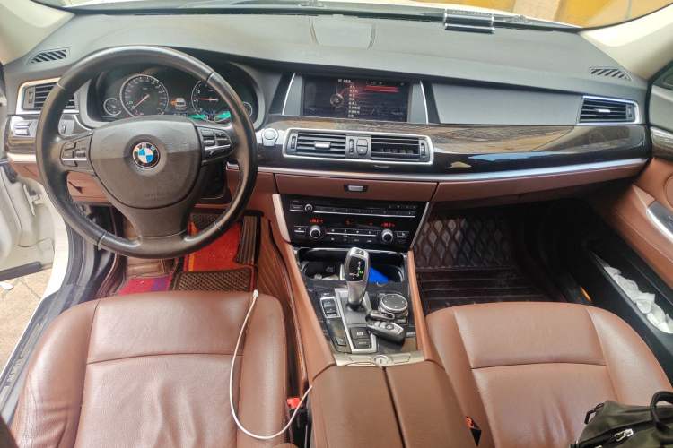 Used BMW 5 Series GT 2015 528i Leading Model