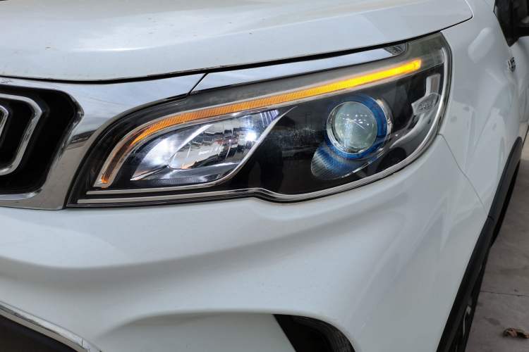 Used Geely Auto Vision X3 2017 1.5L Automatic Luxury Model Left Front Headlight