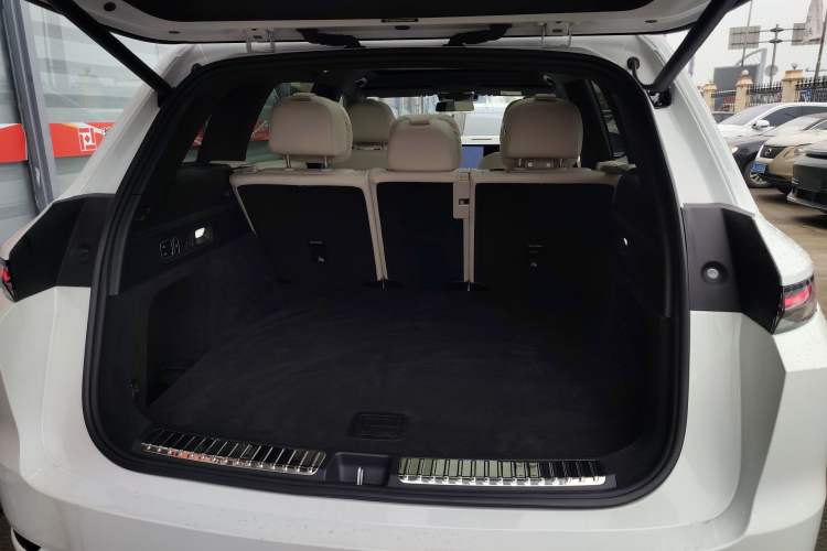 Used Li Auto L7 2024 Ultra Model Trunk