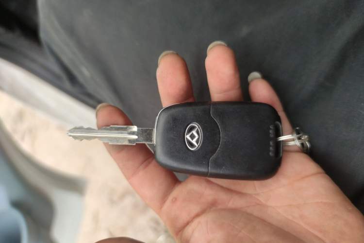 Used SAIC MAXUS Xintu V80 
