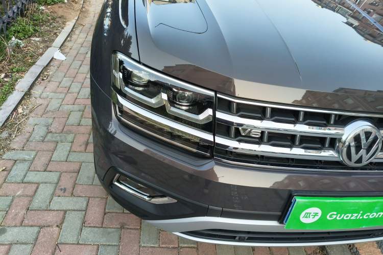 Used Volkswagen Teramont 2017 380TSI Four-Wheel Drive Flagship Edition Right Front Headlight