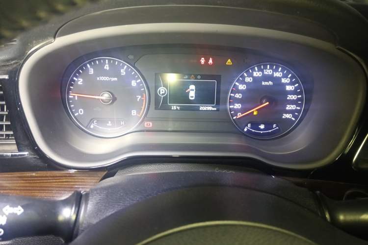 Used Kia K4 2015 1.8L Automatic DLX Special Instrument Cluster