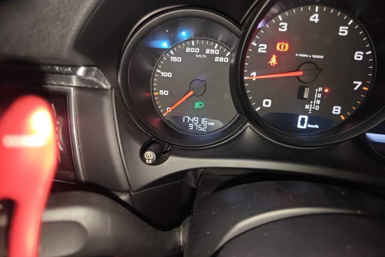 Used Porsche Macan 2017 Macan 2.0T Odometer Close Up