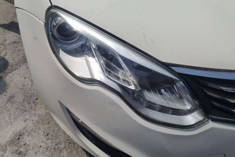 Used Roewe e550 2014 Flagship Edition
