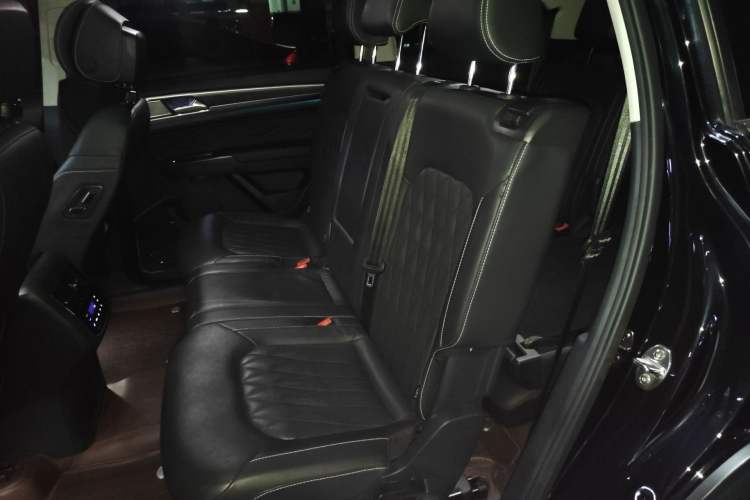 Used Volkswagen Teramont 2020 Revised Version 380TSI Four-Wheel Drive Flagship Edition Left Rear Seat