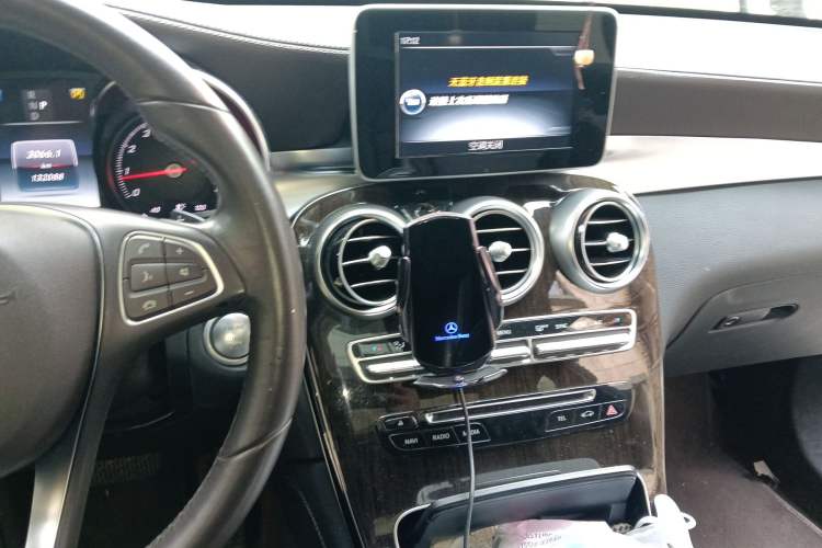 Used Mercedes-Benz GLC 2017 GLC 260 4MATIC Luxury Model