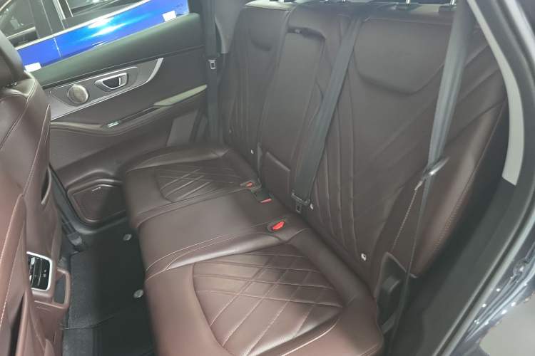 Used Chery Tiggo 8 PLUS 2024 Champion Edition 290TGDI DCT Deluxe Version 5-Seater