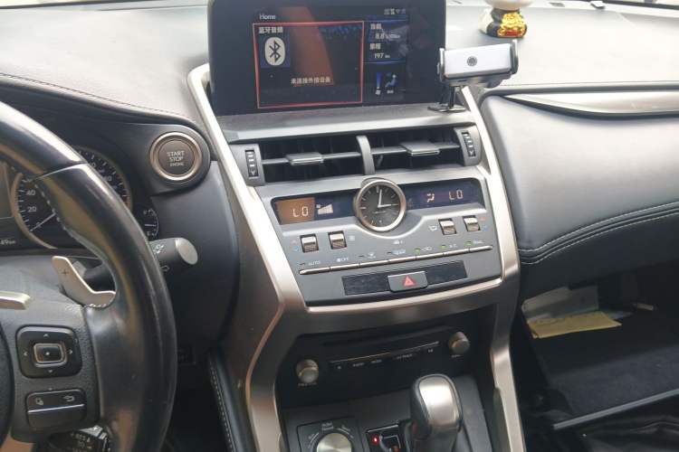 Used Lexus NX 2020 200 Front-Wheel Drive Freeline Edition China VI Standard Audio And AC Panel