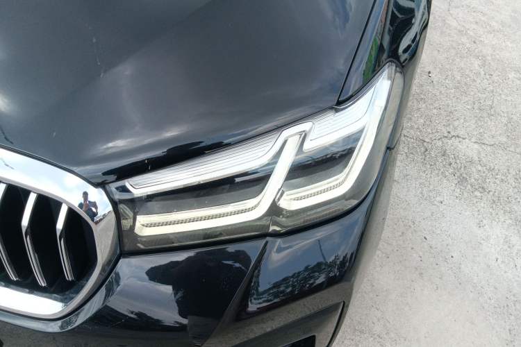 Used BMW 5 Series 2021 Facelifted 530Li Leading Edition M Sport Package
