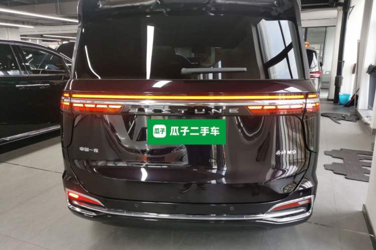 Used Bestune M9 2023 2.0T Prestige Edition
