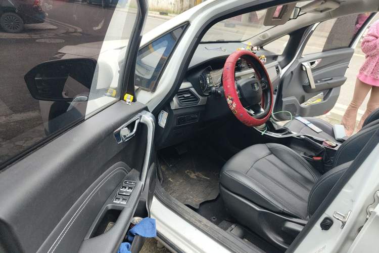 Used Geely Auto Vision X3 2019 Upgraded Model 1.5L CVT Elite Version Driver Seat