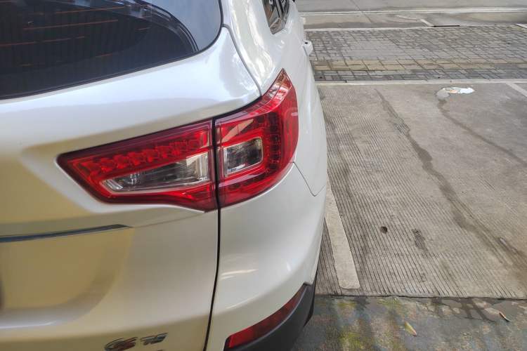 Used Changan CS75 2016 1.8T Automatic Elite Model China V Standard